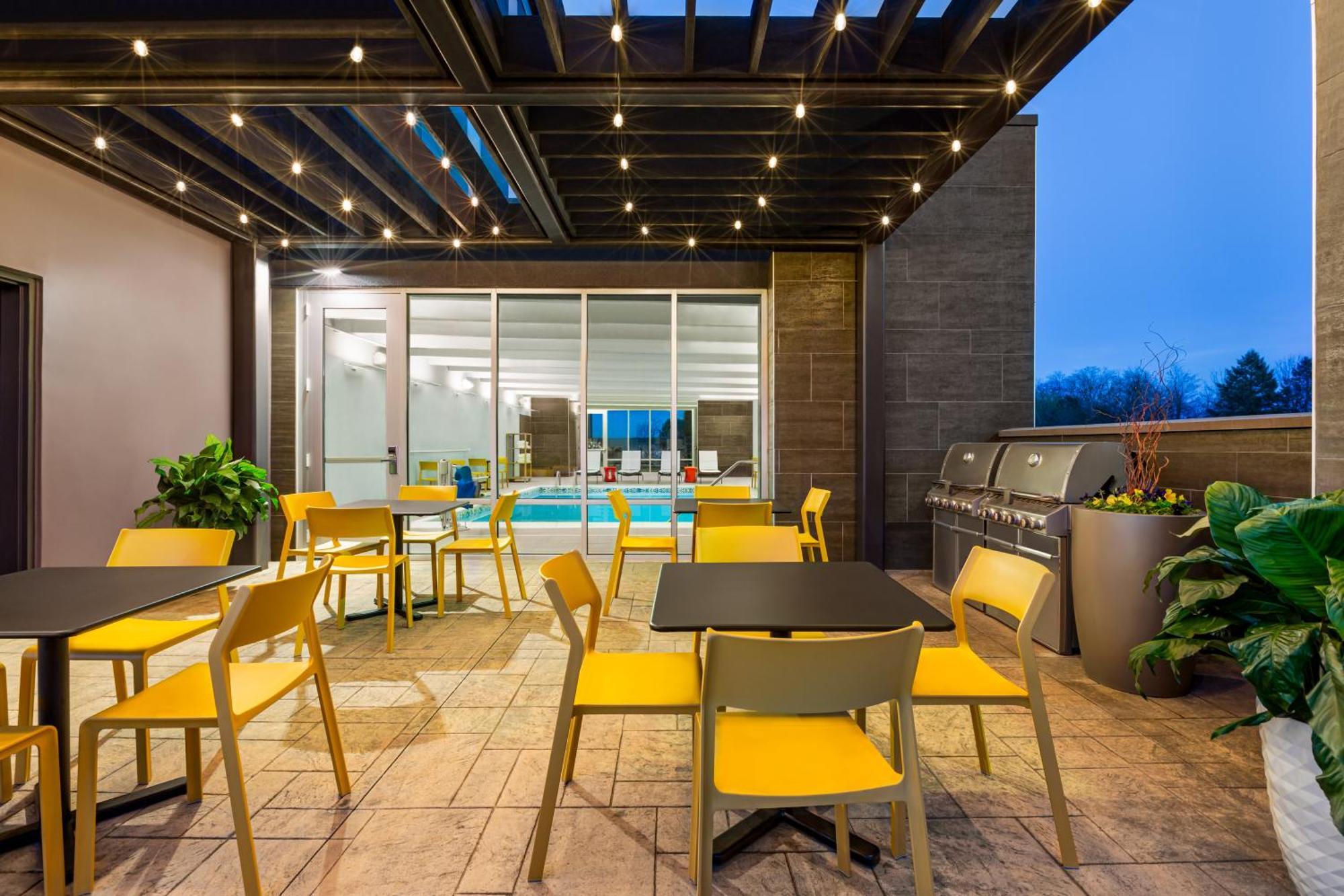 Home2 Suites By Hilton York Exterior photo